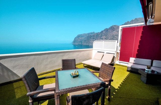 APARTAMENTO CON VISTAS AL MAR (ULTIMA PLANTA)