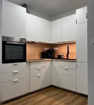 Apartment A l Modern Stay with Parking