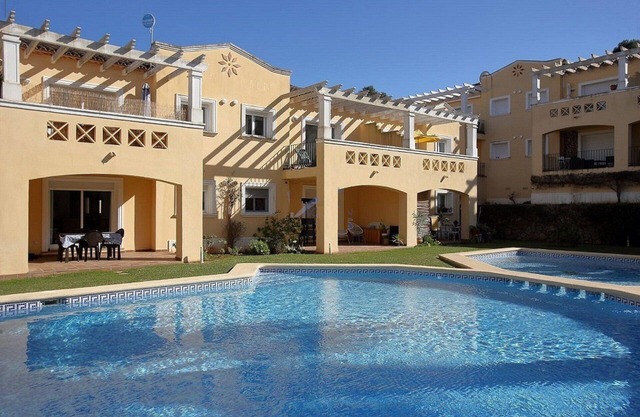 Apartamento "Albatros" cerca del mar con piscina compartida y Wi-Fi