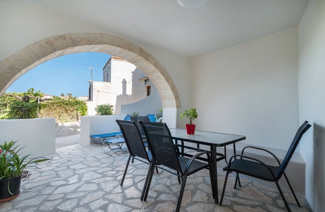 Apartamento 'Angel's 2' con terraza compartida, Wi-Fi y aire acondicionado