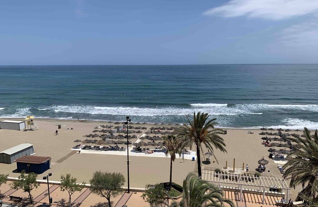 Apartamento 'Apartamento Frontal Primera Linea' con vistas al mar, Wi-Fi y aire acondicionado
