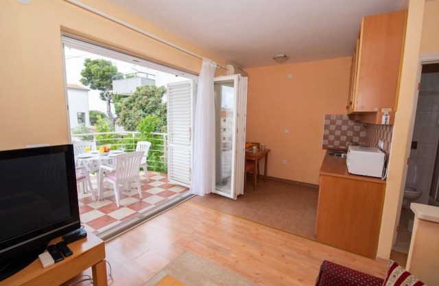 Apartamento Bencun by Interhome