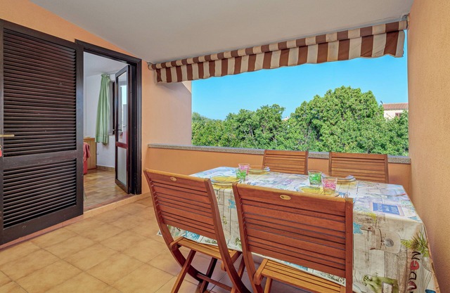 Apartamento 'Bilocale Gli Ulivi' con terraza privada