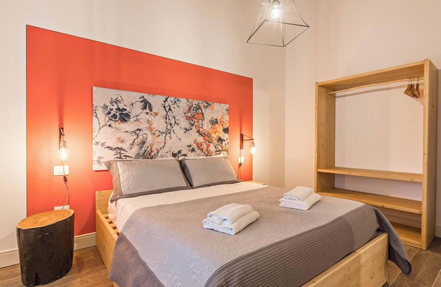 Apartamento "Bucaneve" con terraza privada, Wi-Fi, jardín y piscina compartidos