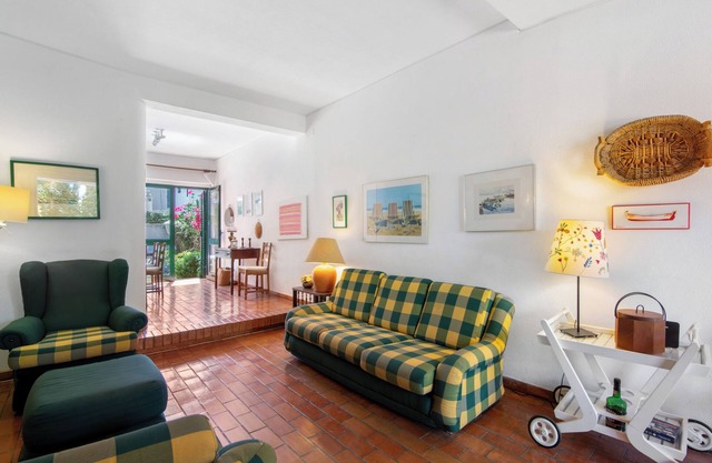Apartamento 'Casa Azamor' con Terraza Privada, Jardín Privado y Wi-Fi