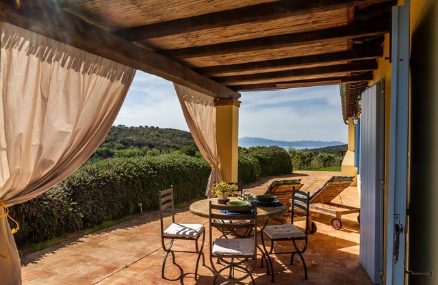 Apartamento 'Casa Marino' con vistas al mar, Wi-Fi y aire acondicionado