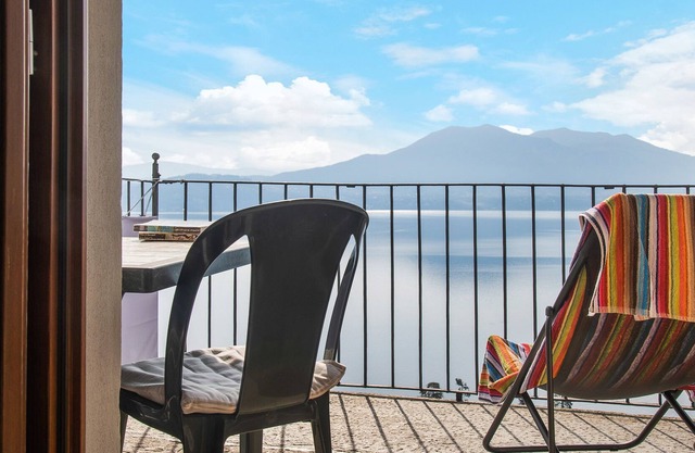 Apartamento "Casale Blu con Vista Lago" con terraza y Wi-Fi