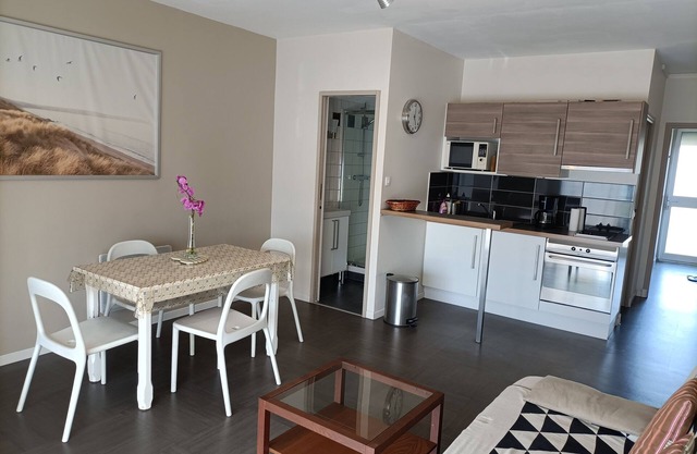CLASE PISO 2 ** Fort Mahon en BAY SUM 250 M DE LA PLAYA