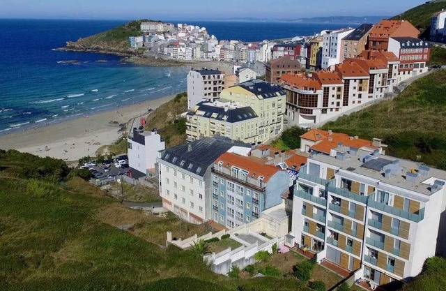 Ref. 11542 Apartamento con jardín en Malpica