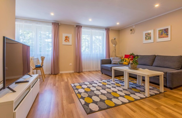 Apartment Edmond (76481-A1) - Selce (Crikvenica)