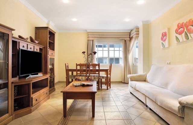 Apartamento "El Tajo" con vistas al mar, terraza privada y Wi-Fi