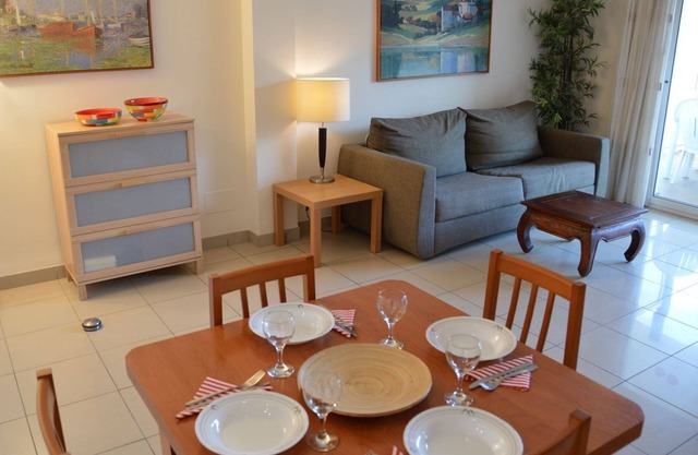 Apartamento "Estartit Park 1-2" con terraza privada, piscina compartida y Wi-Fi