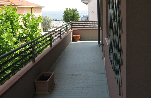 APARTAMENTO EN ATICO EN EL MAR