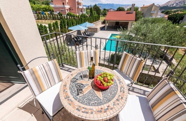 Apartments Garden / Apartment Garden No.3 - with Pool, for 4-5 Persons