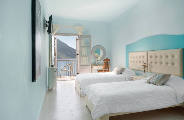 Apartamento 'Hera Sea View' con jardín compartido, Wi-Fi y aire acondicionado.