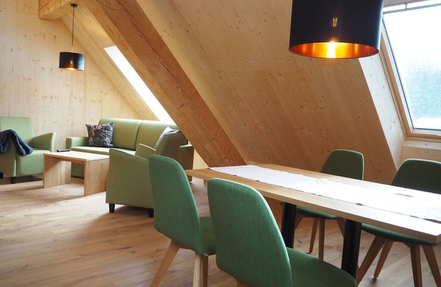 Apartment 'Heubühne' with Mountain View, Private Terrace and Wi-Fi