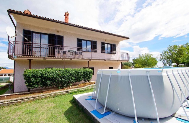 Tranquilo Apartamento en Sajini con vistas al jardín