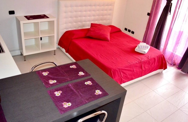 Apartamento en condominio con piscina, Parma Italia