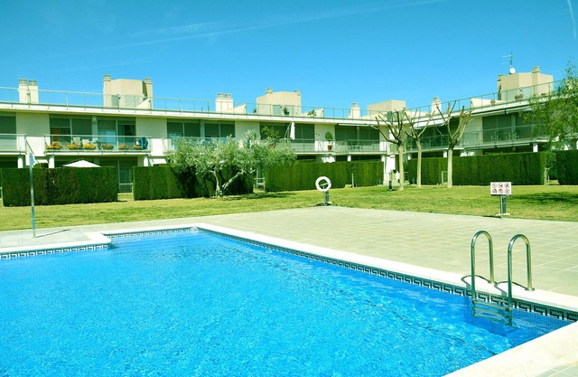 APARTAMENTO EN EL MIRADOR DEL DELTA CON JARDÍN
