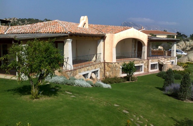 San Teodoro: Magnífica Villa mar Excelentes Vistas al Jardín y el Mediterráneo