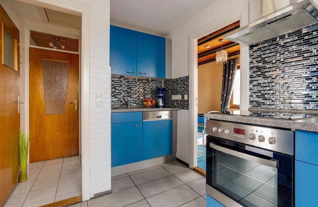 Acogedor apartamento de vacaciones con balcón cerca del lago