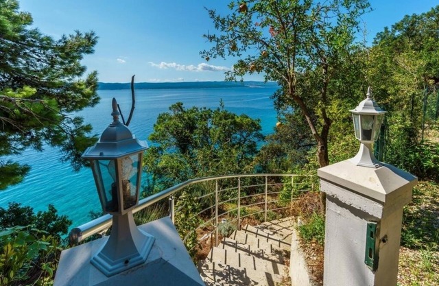 Apartamento en Pisak con Seaview, Terraza, Acondicionador, WIFI (102-3)