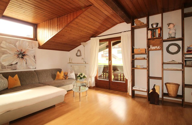 Apartamento 'Innerhofer - Nordbalkon' con vistas a la montaña, piscina compartida y Wi-Fi