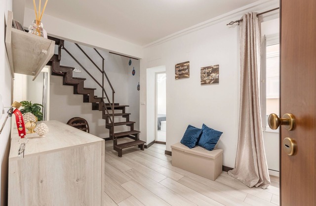 Apartamento 'La Loggia' con Terraza Privada, Wi-Fi y Aire Acondicionado