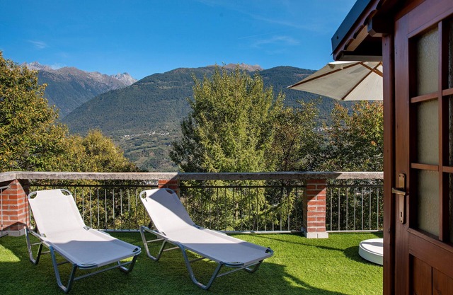 Apartment 'La Terrazza' with Mountain View, Wi-Fi and Air Conditioning