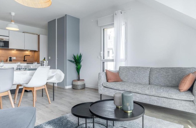 Apartment Les Villas du Men Du-1 by Interhome