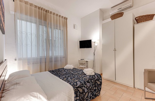 Apartamento 'Little 2 Alle Porte Di San Frediano' con Wi-Fi y aire acondicionado