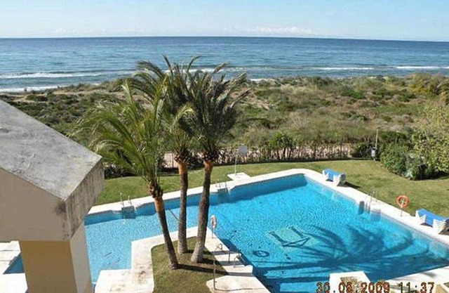 Apto. situado a 25m de la mejor playa de Marbella 3 piscinas Internet-wifi 1 GB