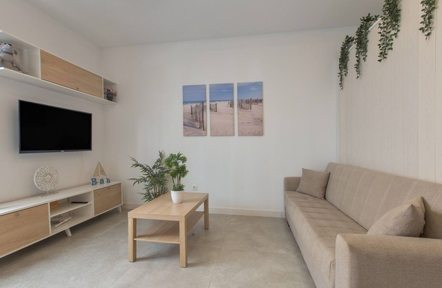 Apartment 'Mendoza Loft Málaga' with Wi-Fi and Air Conditioning