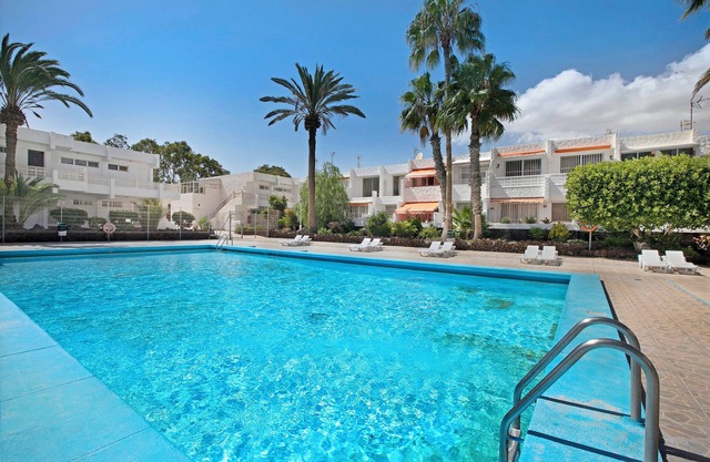 Apartamento "Mertxe" con piscina compartida y Wi-Fi