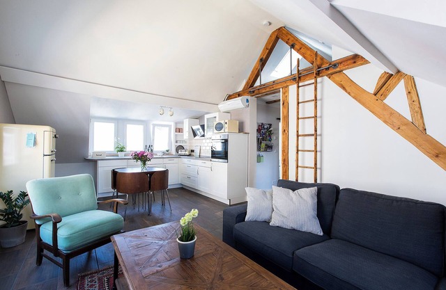 Apartamento MILO: ático de 3 habitaciones, con aire acondicionado y cerca de la ciudad.