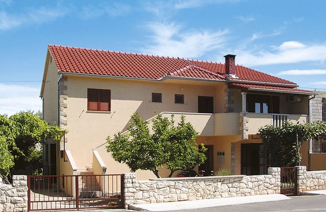 Apartamento Mira by Interhome