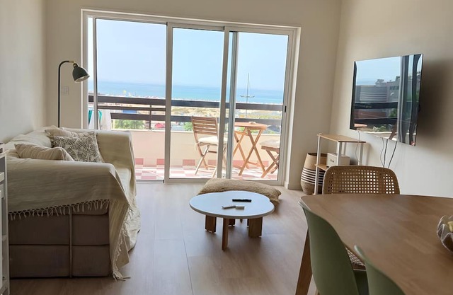 Apartment 'Mira Mar' with Sea View, Balcony and Wi-Fi