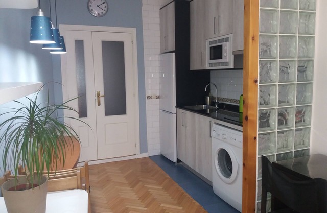 Apartamento junto Plaza Mayor, wifi gratis, aire acondicionado.