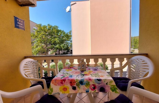 Apartamento Niko (66531-A1) - Klenovica (Novi Vinodolski)
