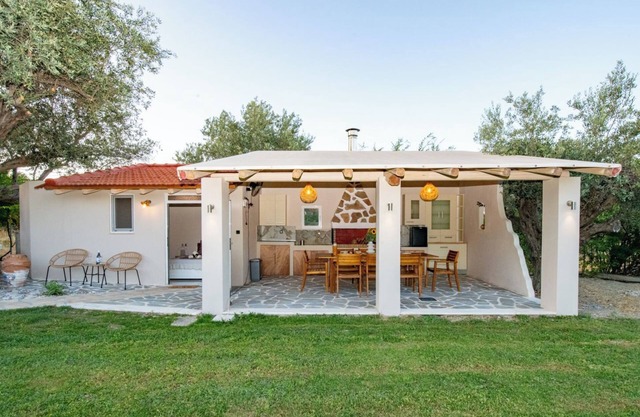 Apartamento 'Olive Treasure' con Terraza Privada, Wi-Fi y Aire Acondicionado