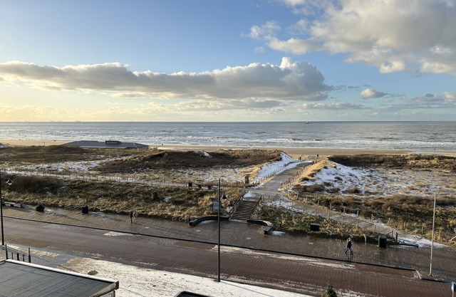 Boulevard apartamento con mobiliario de lujo con vistas al mar