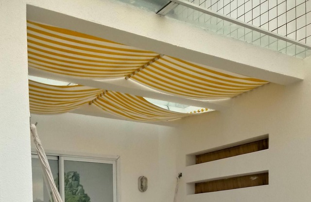 APARTAMENTO DE UNA PLAZA DE MAR, CON AIRE Y BARBACOA