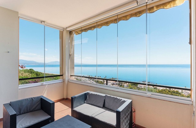 Apartamento 'Panoramic Sea Views' con vistas al mar, Wi-Fi y aire acondicionado