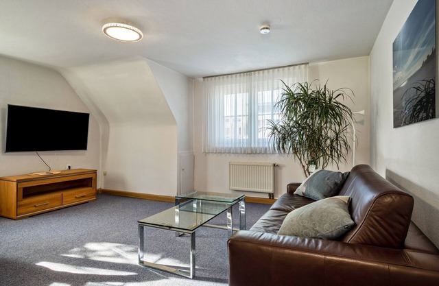 Apartamento 'Pe Loft Central' con patio ajardinado y Wi-Fi