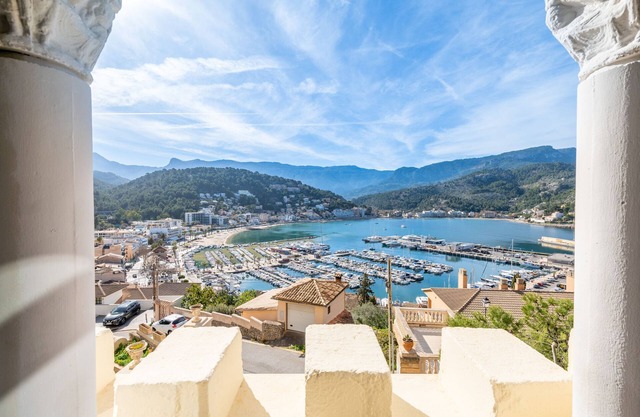 Apartamento 'Petit Palau' con vistas al mar, terraza privada y Wi-Fi