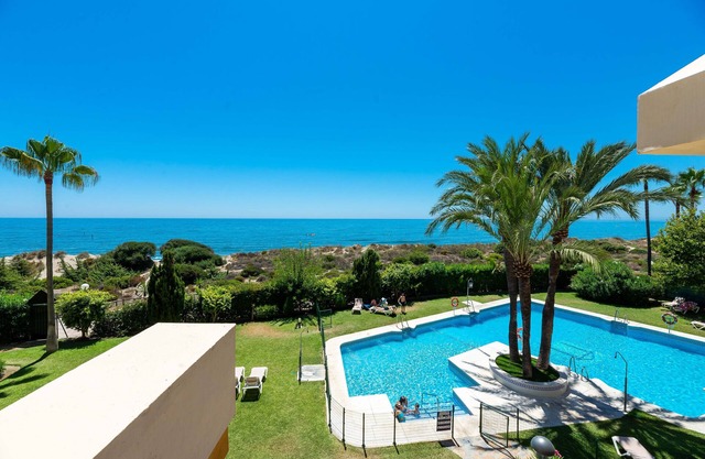 Apartamento 'Estudio frente al mar' con vistas al mar, Wi-Fi y aire acondicionado