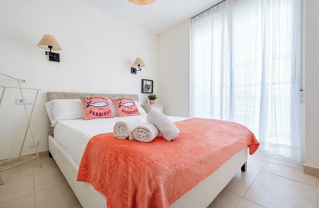 Apartamento 'Sf2' con Wi-Fi y aire acondicionado