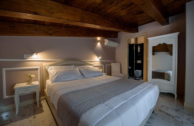 Apartamentos Marie Claire 3
