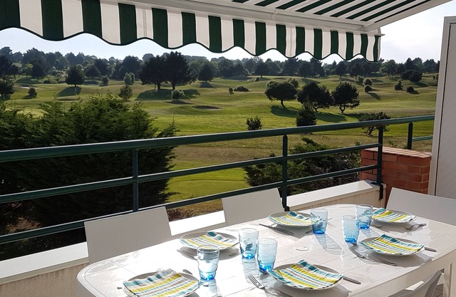 Apartamento, magnífica vista del campo de golf.