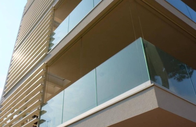 Apartamento 'Torre Gidone 2' con vistas al mar, terraza privada y aire acondicionado